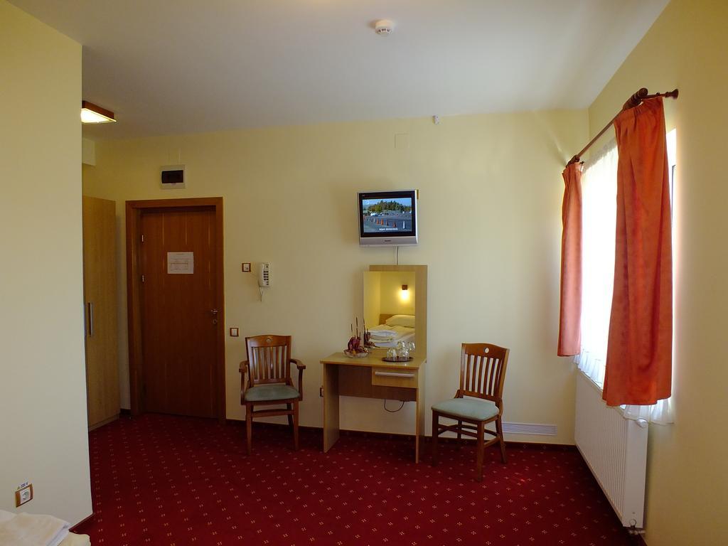 Motel Vector Acăţari Oda fotoğraf