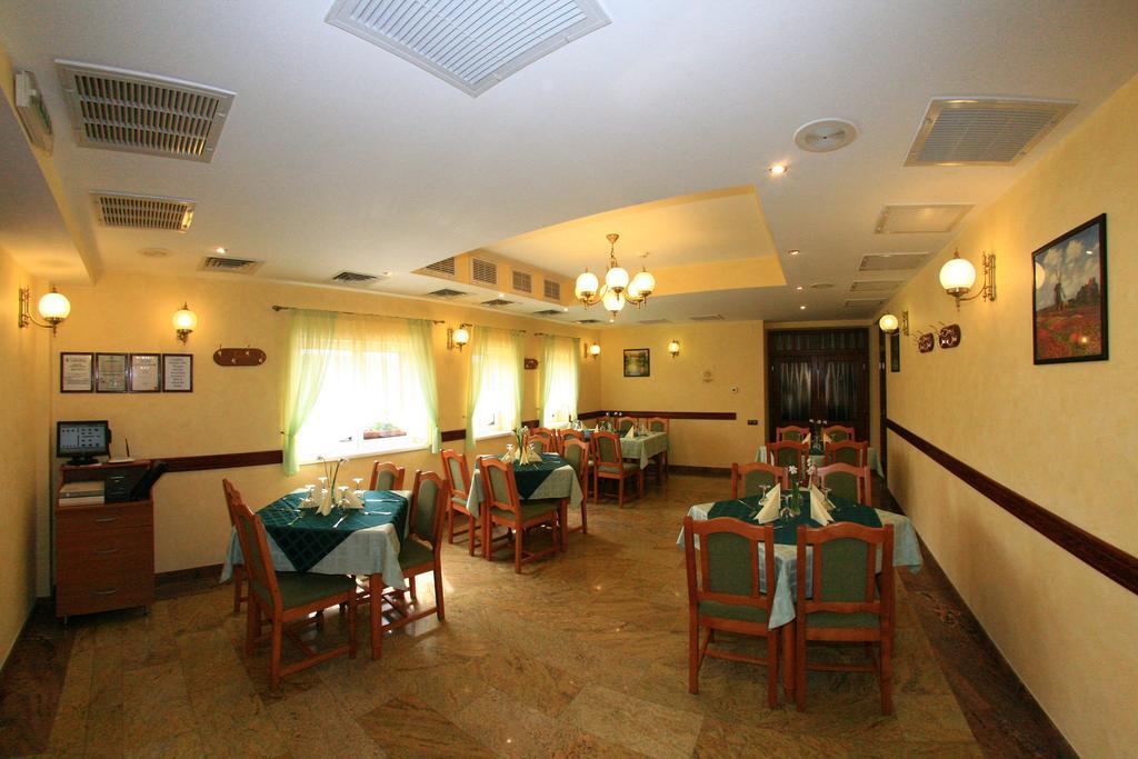 Motel Vector Acăţari Dış mekan fotoğraf