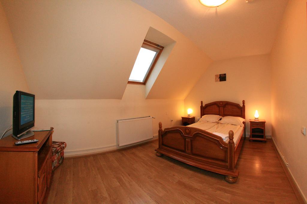 Motel Vector Acăţari Oda fotoğraf
