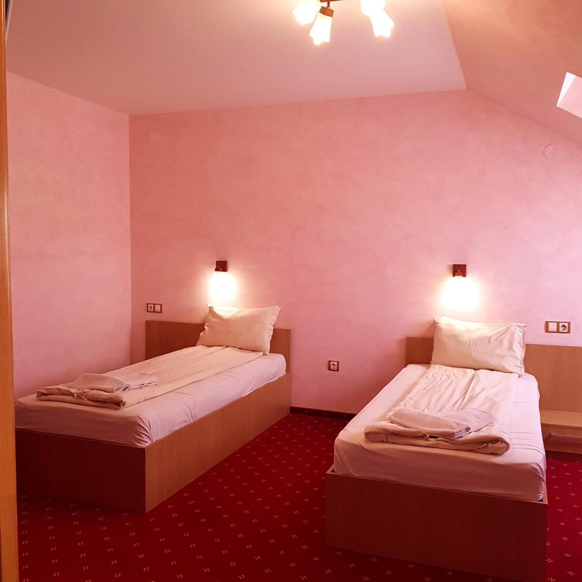 Motel Vector Acăţari Dış mekan fotoğraf